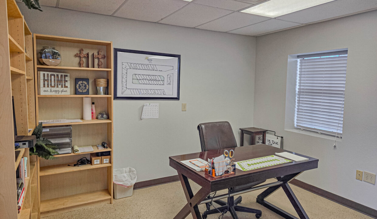 12621 I-35 - Moore Interior-4